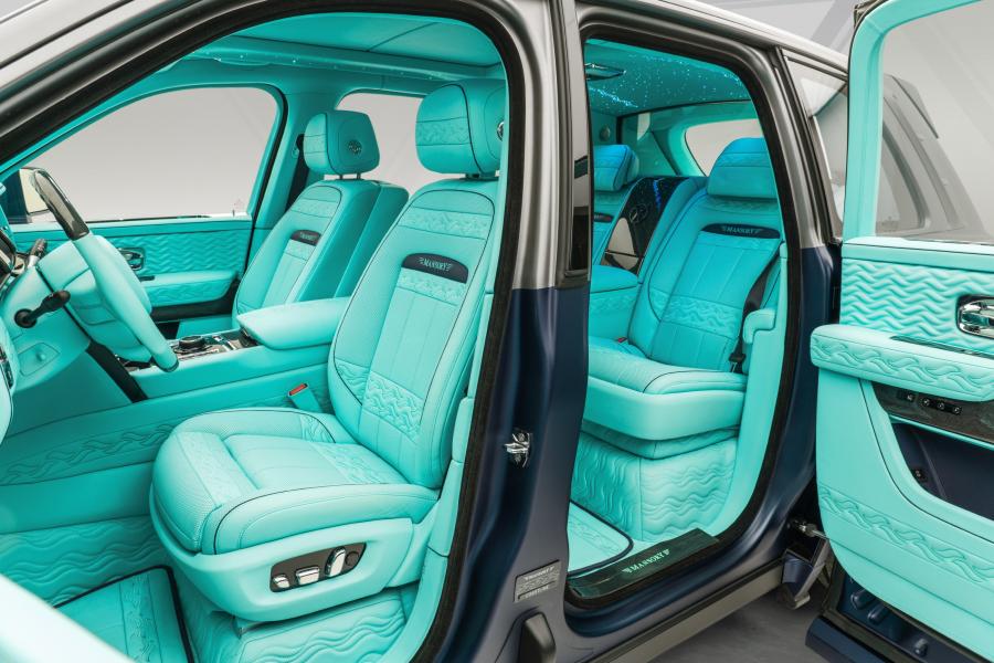 Интерьер Rolls-Royce Cullinan Coastline by Mansory 2020 года  (фото 12 из 14)